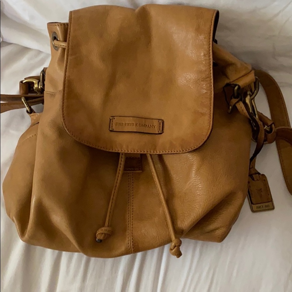 Frye Backpack/Purse Frye Jenny backpack - camel